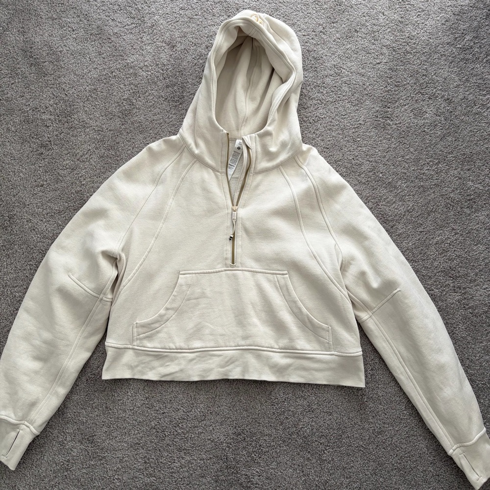 Lululemon Scuba Half Zip Cream with Gold